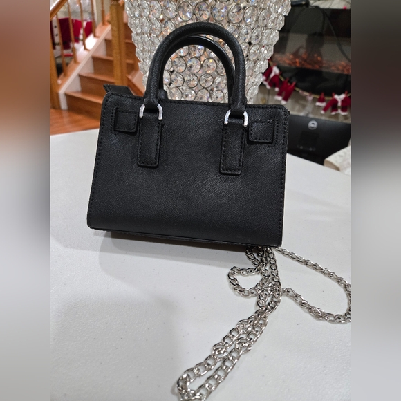 Michael Kors Saffiano leather mini tote - Picture 2 of 4